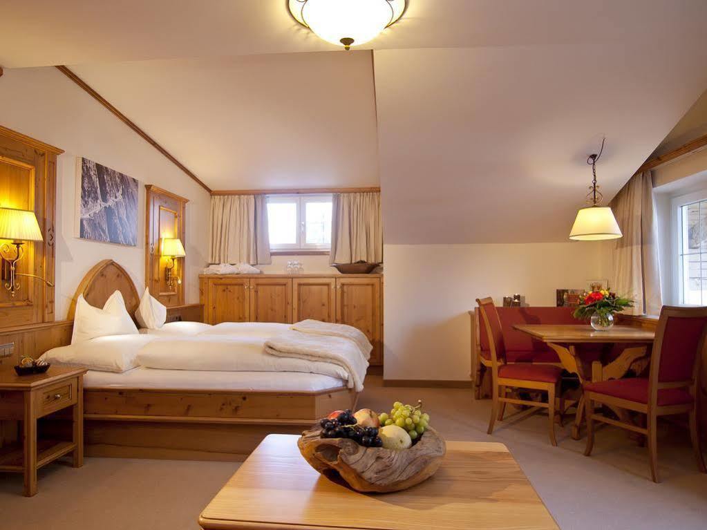 Anthony'S Alpin Hotel Garni レッヒ エクステリア 写真